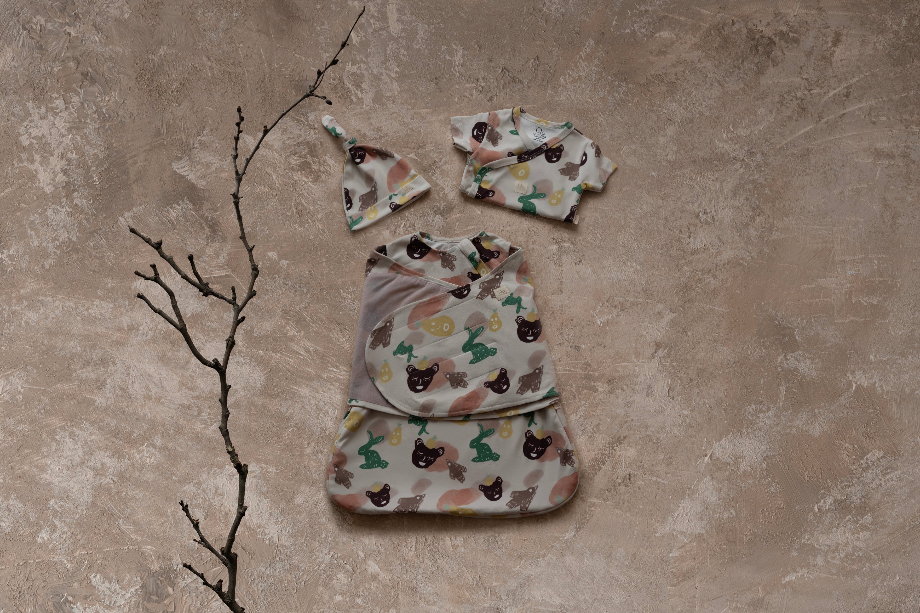 Yenidoğan Kundak Seti – QUNDAQ Kalça Dostu Little Friends Desen
